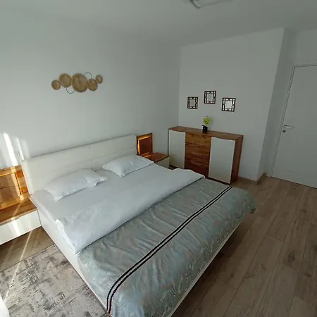 Penthouse View Infinity * Brasov